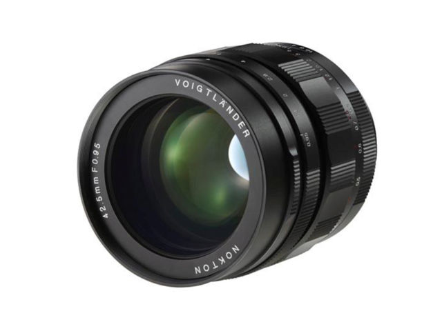 objectif-voightlander-nokton-42-5-mm-micro-4-3-f-9-95-acerola-production-2